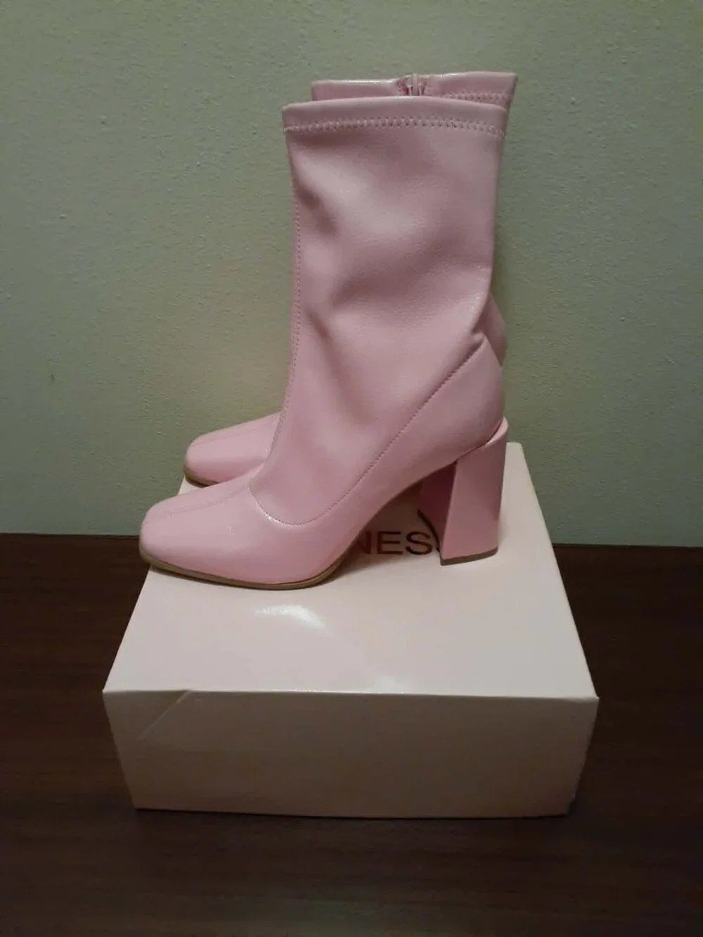 BERNESS The Barbie Boot In Pink - Picture 10 of 15
